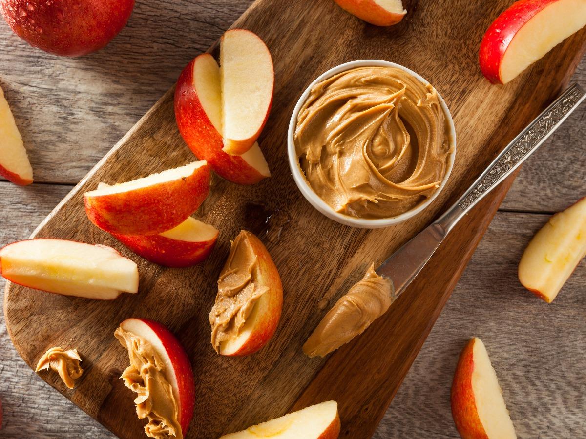 Apples and Peanut Butter Recipe and Nutrition - Eat This Much